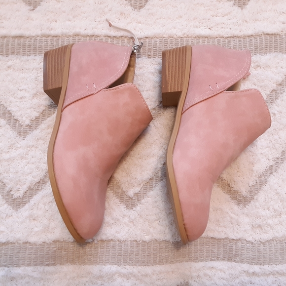 Booties - Picture 6 of 8